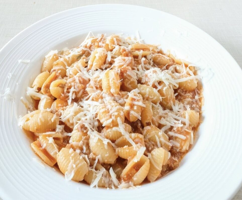 Gnocchi sardi alla Campidanese met pecorino